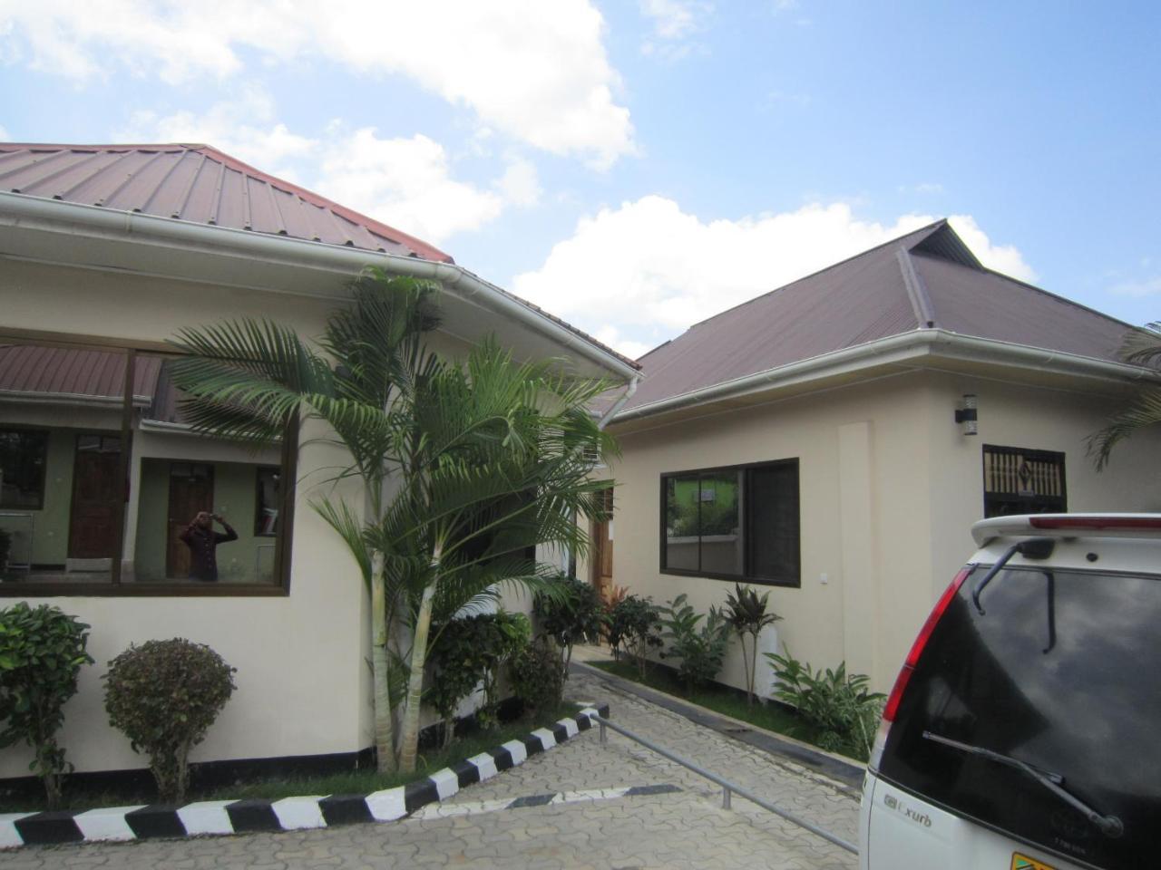 Jakicha Motel Daressalam Exterior foto