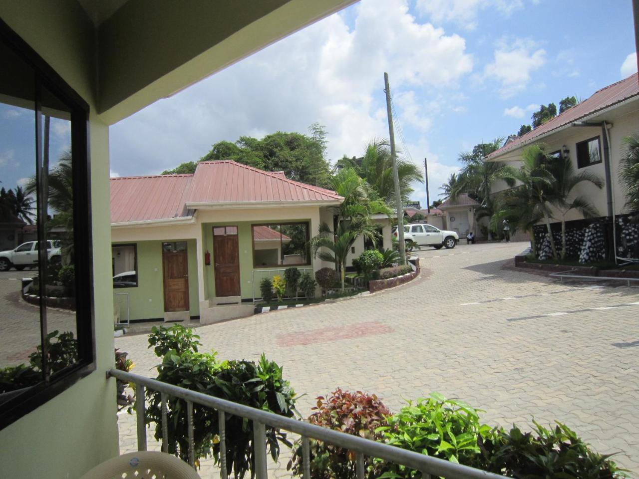 Jakicha Motel Daressalam Exterior foto